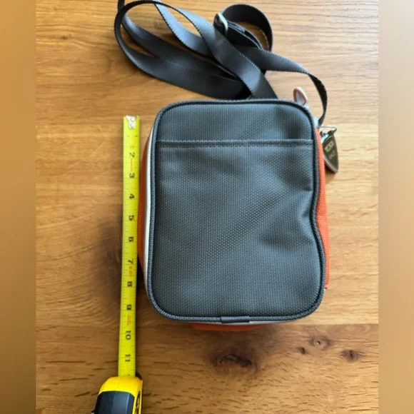 TUMI Race Crossbody Travel Bag Gray & Orange Nylon Compact Shoulder Bag - Picture 4 of 9